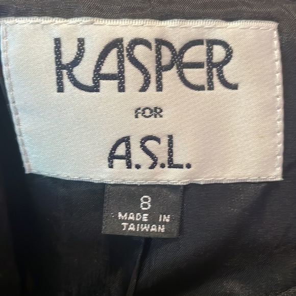 Vintage Kasper Blazer/ Black with Gold Hardware/ Size 8 - Picture 8 of 9